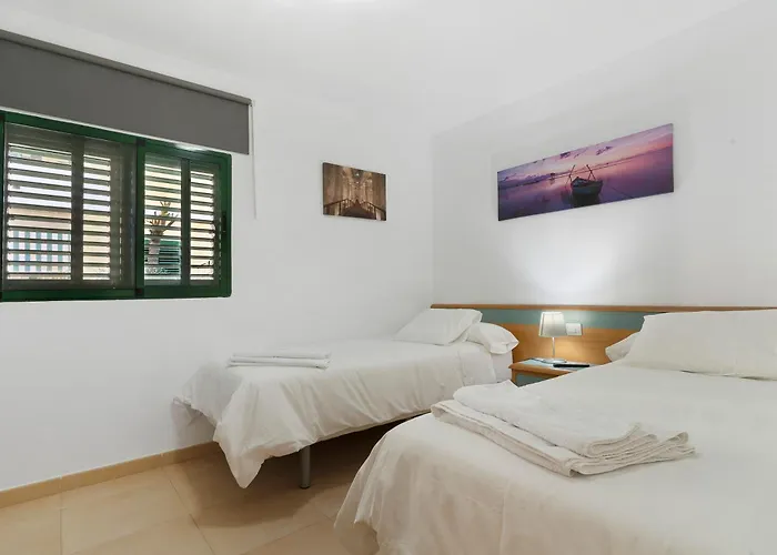 Living * 플라야 델 잉글스